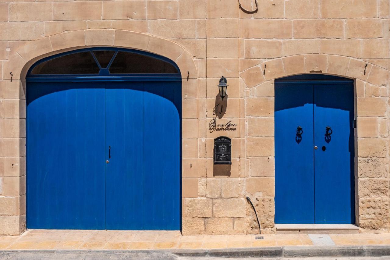 Nyaraló 250 Yo Tal-bambinu Boutique