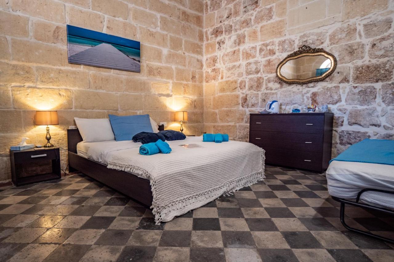 250 Yo Tal-bambinu Boutique Xagħra